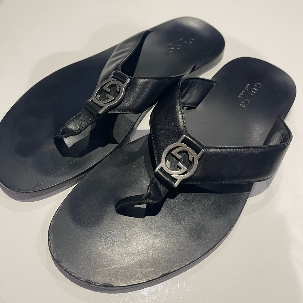 Authentic Gucci Men's sandals size 8